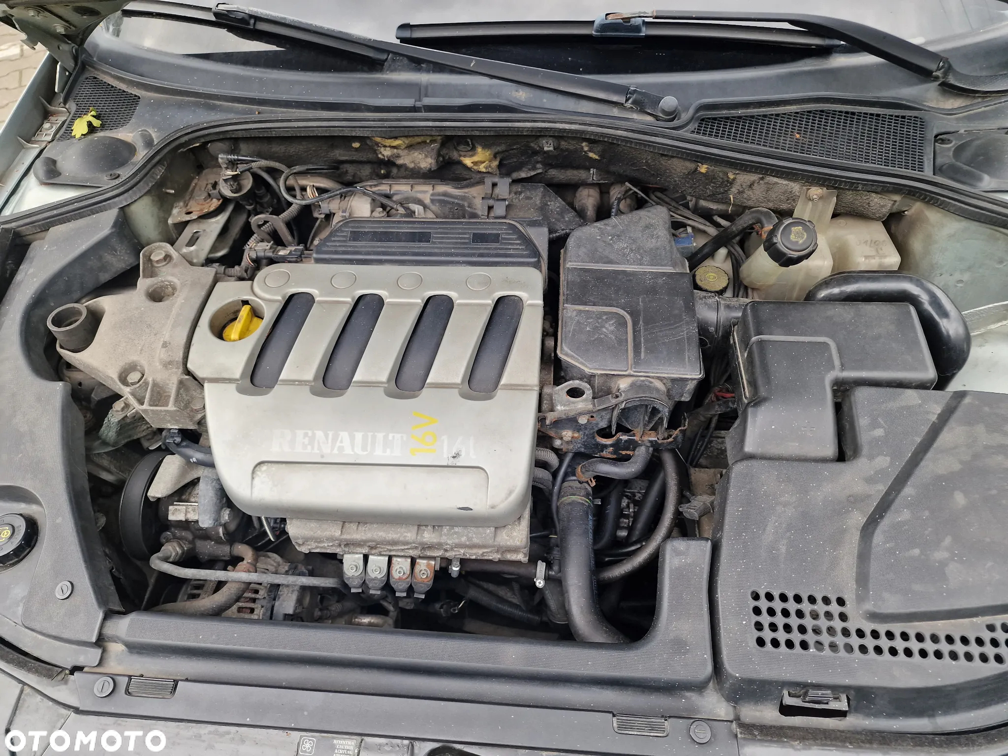 Renault Laguna II 1.6 16V Expression - 8