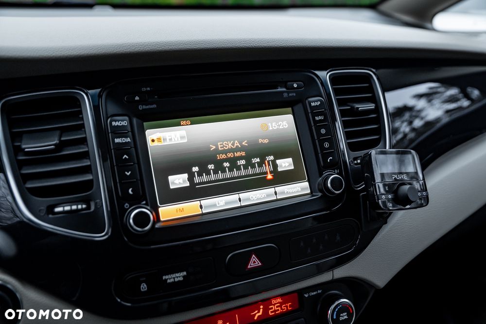 Kia Carens 1.7 CRDi L 7os - 32