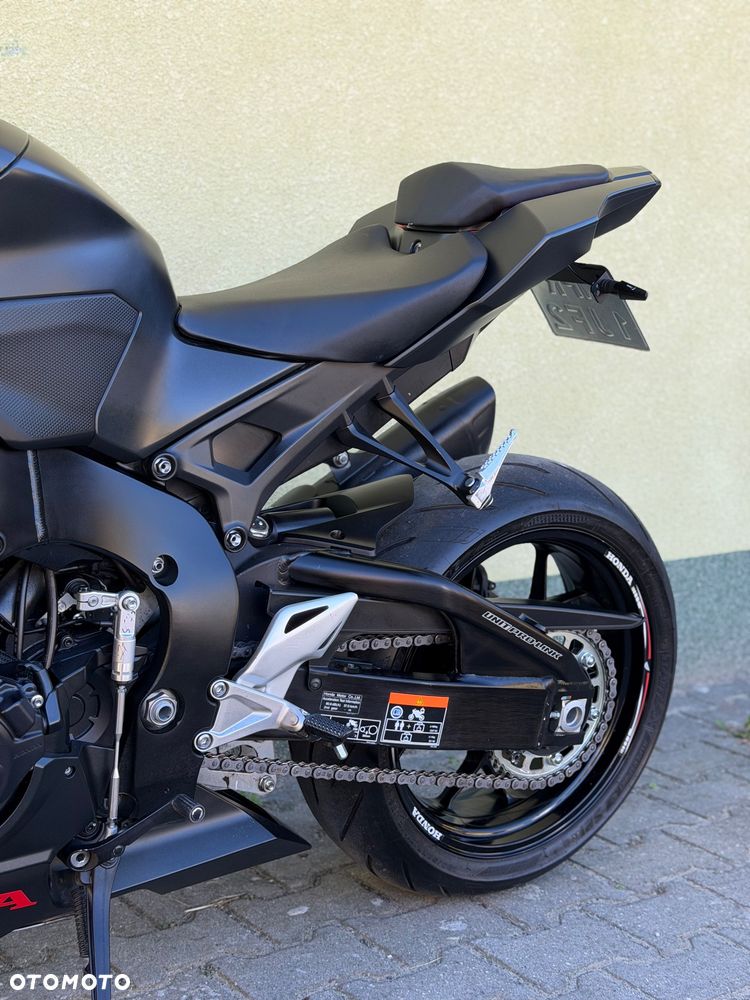 Honda CBR - 32