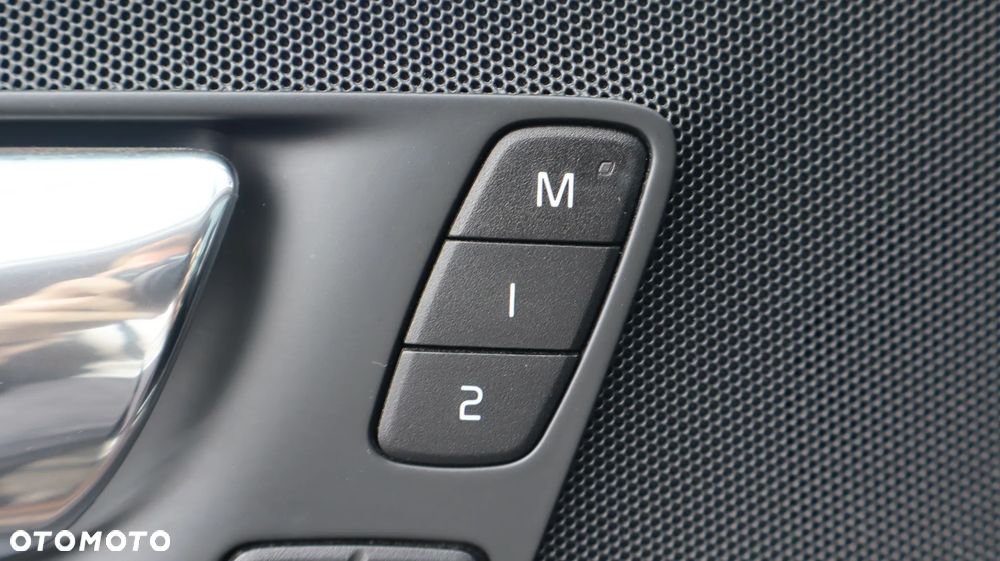 Volvo XC 60 D5 AWD Inscription - 16