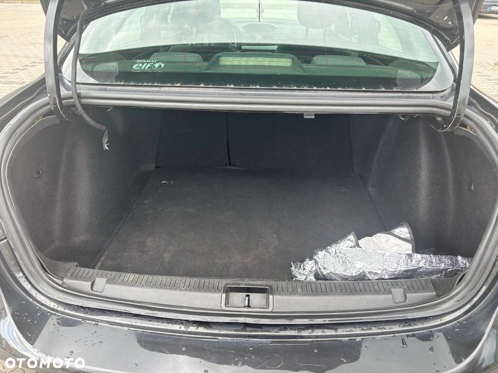 Renault Fluence ver-1-5-dci-expression - 14