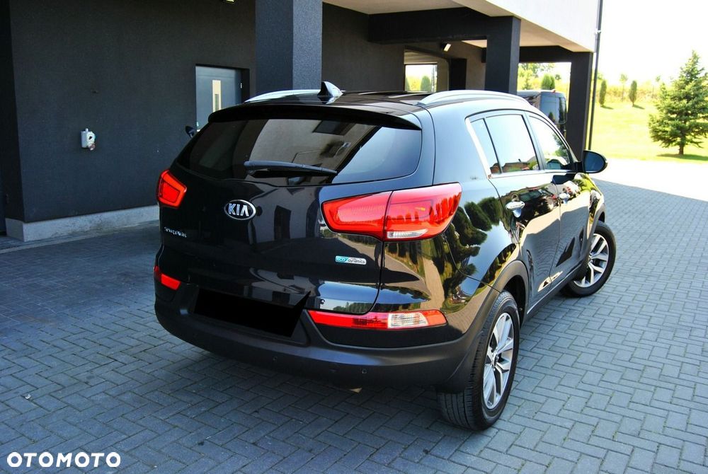 Kia Sportage 1.7 CRDI 2WD Dream-Team Edition - 3