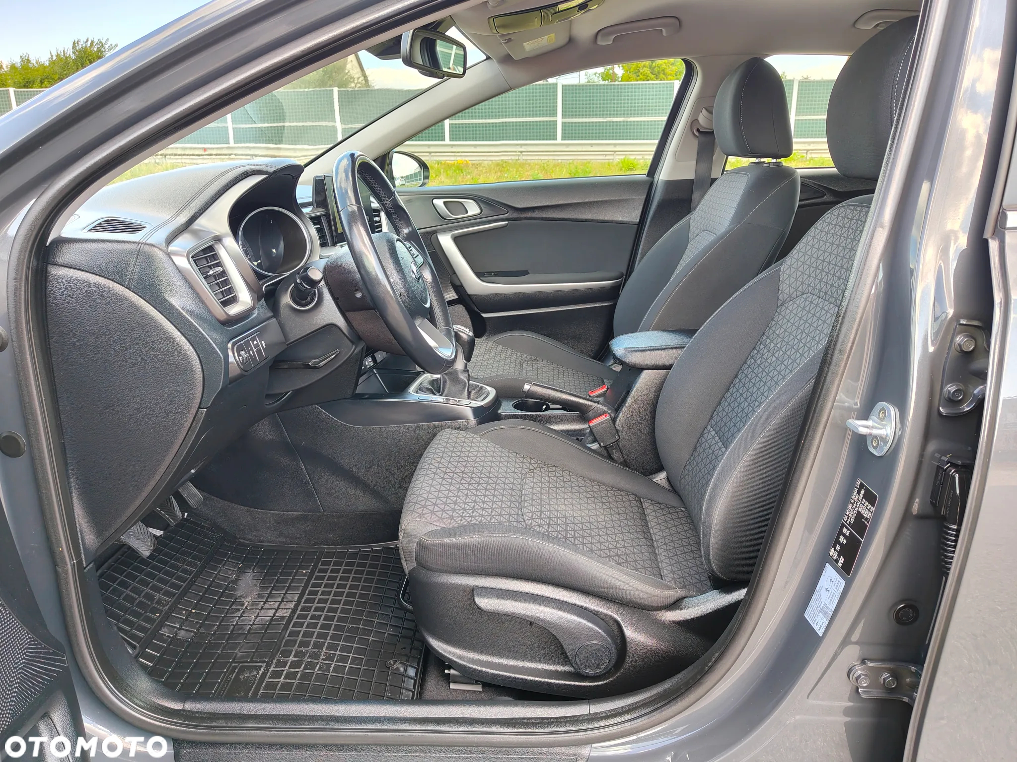 Kia Ceed 1.4 T-GDI L Business Line - 19