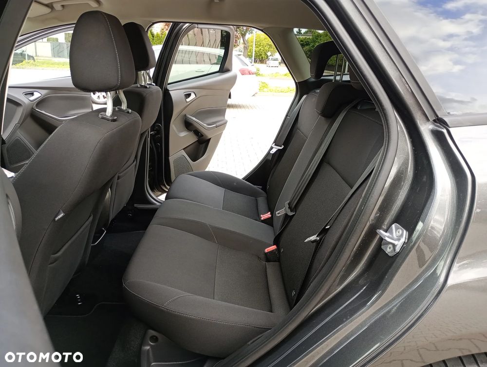 Ford Focus 1.5 EcoBlue Start-Stopp-System TITANIUM - 23