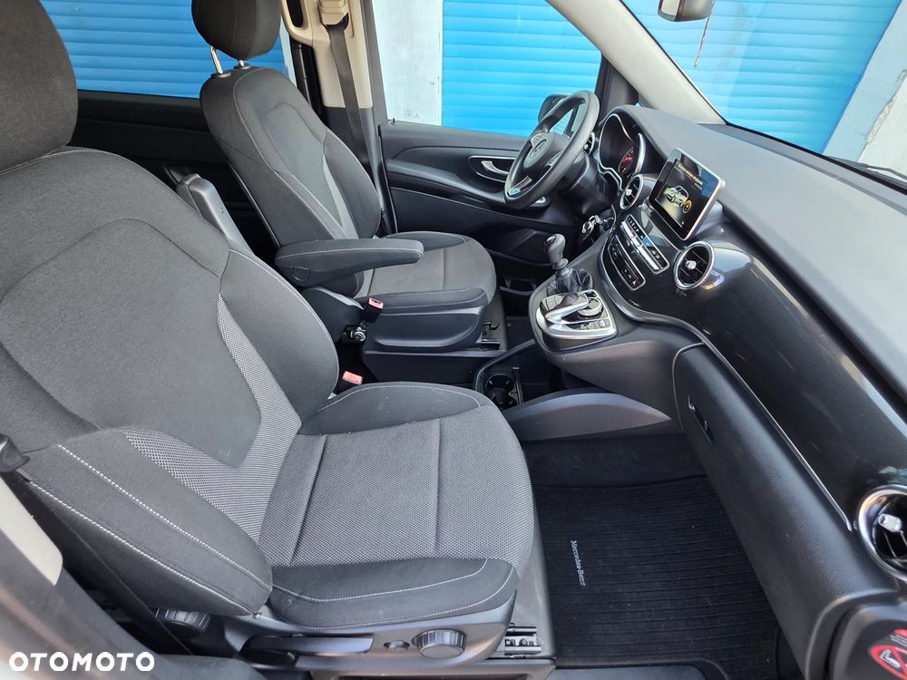 Mercedes-Benz Klasa V 220 CDI (d³ugi) - 19