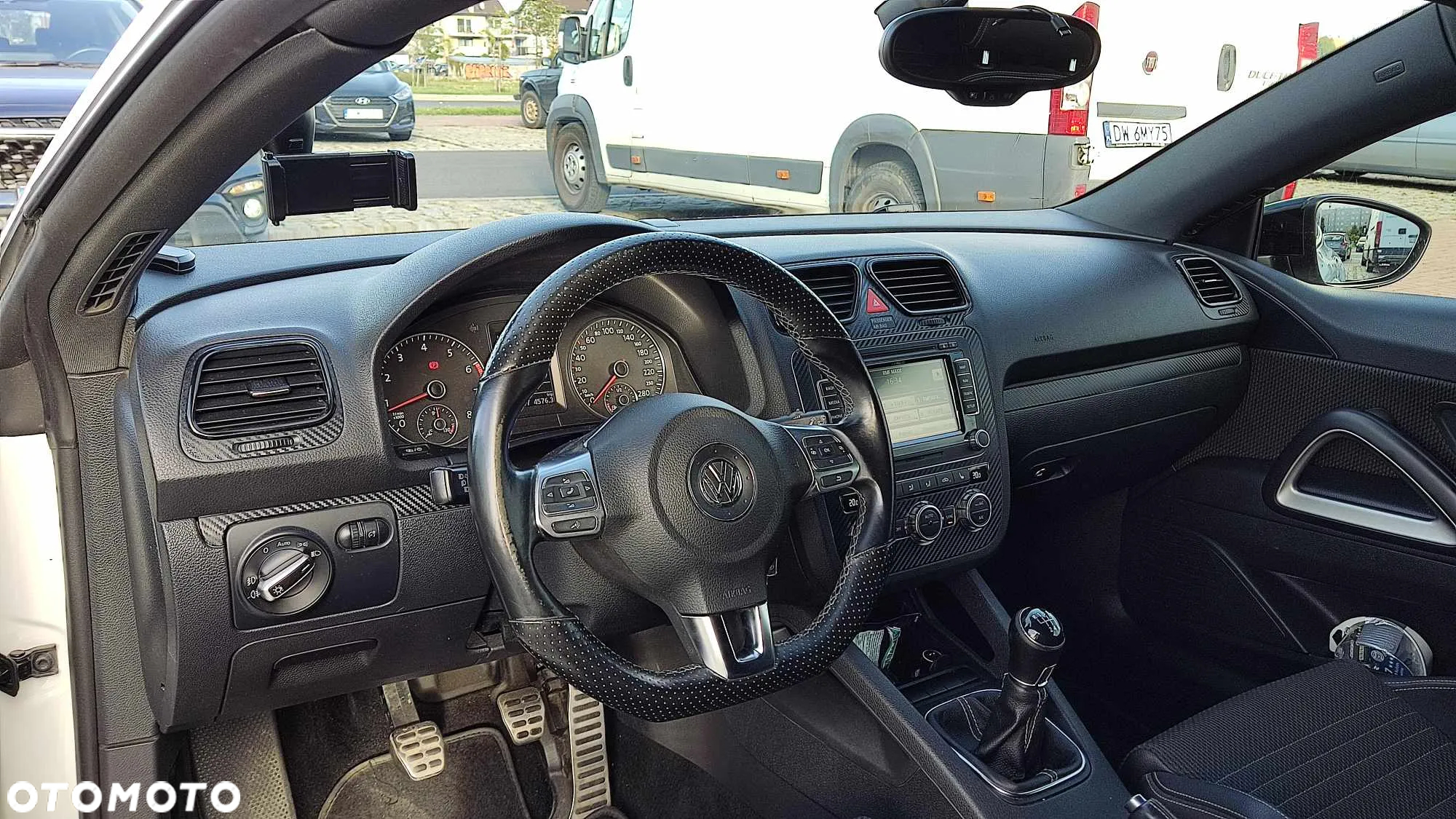 Volkswagen Scirocco 2.0 TSI - 11