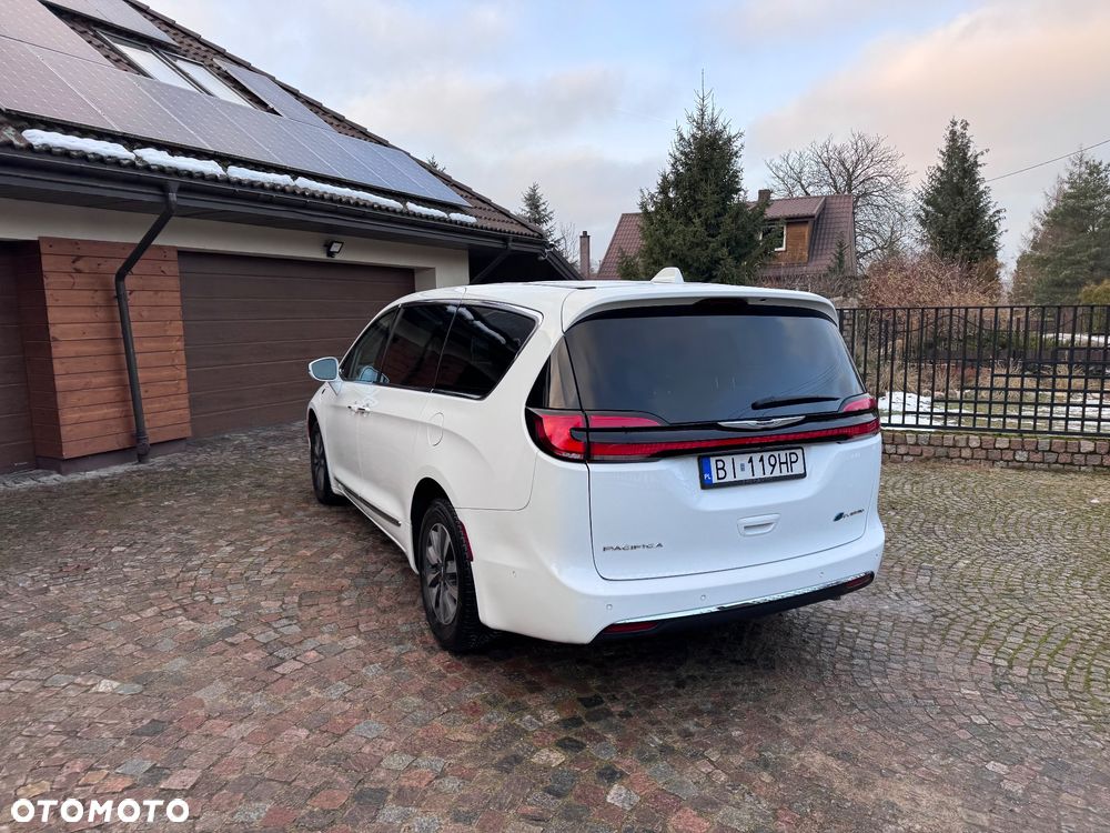 Chrysler Pacifica - 37