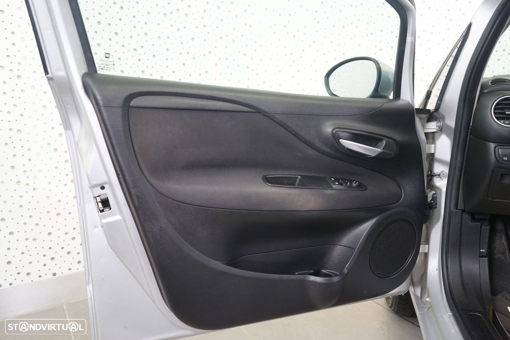 Fiat Punto 1.2 Lounge Start&Stop - 17