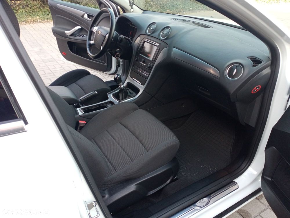 Ford Mondeo 2.0 TDCi Titanium - 20