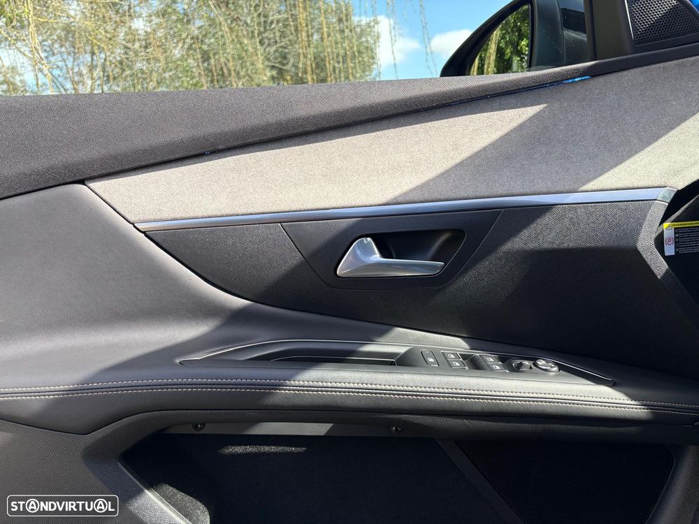 Peugeot 3008 BlueHDi 130 Stop & Start EAT8 GT Pack - 23