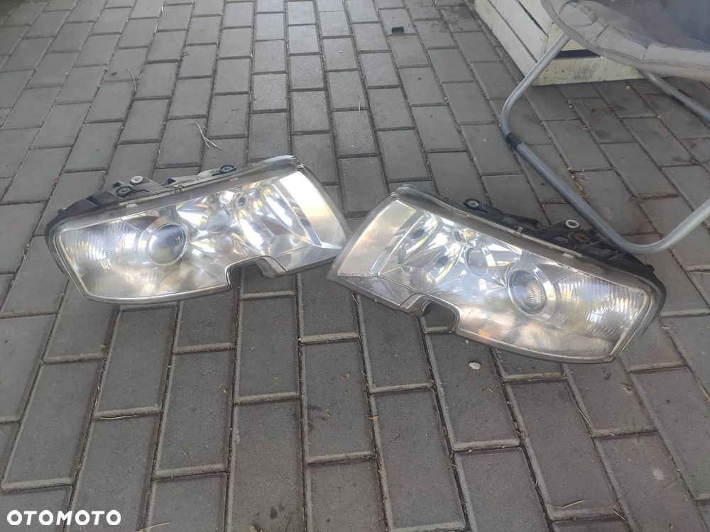 CC Lampa Lewy Prawy Przód Skoda Superb I 02- DEPO KPL - 1