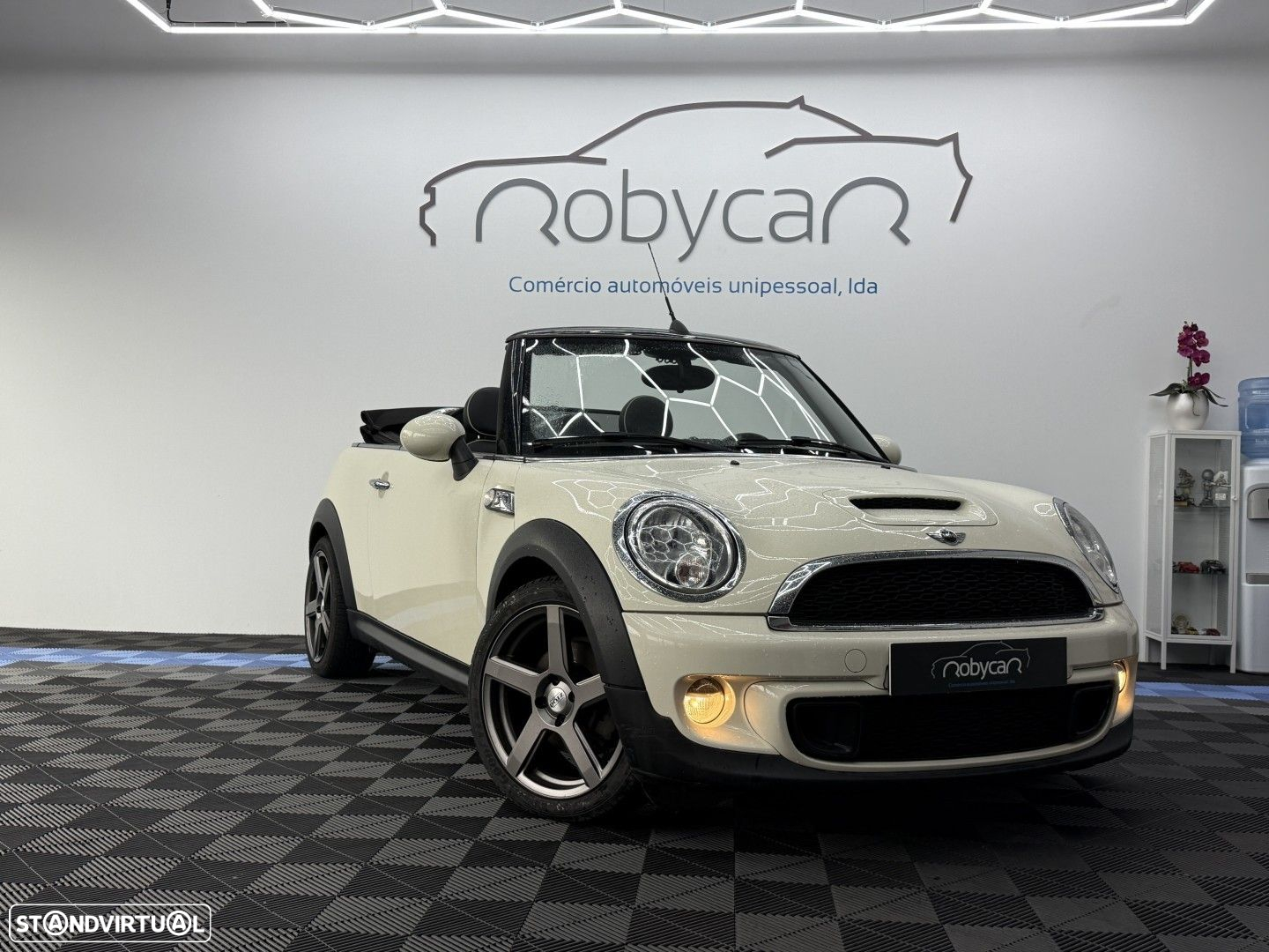 MINI Cabrio Cooper SD - 4