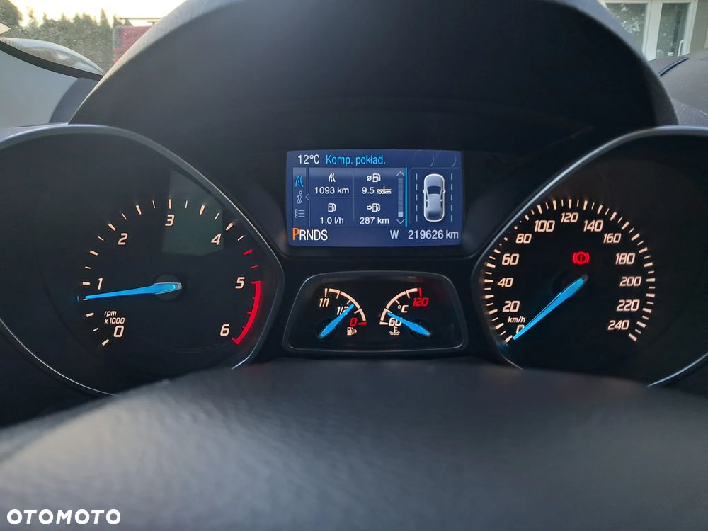 Ford Kuga 2.0 TDCi 4x4 Titanium - 17