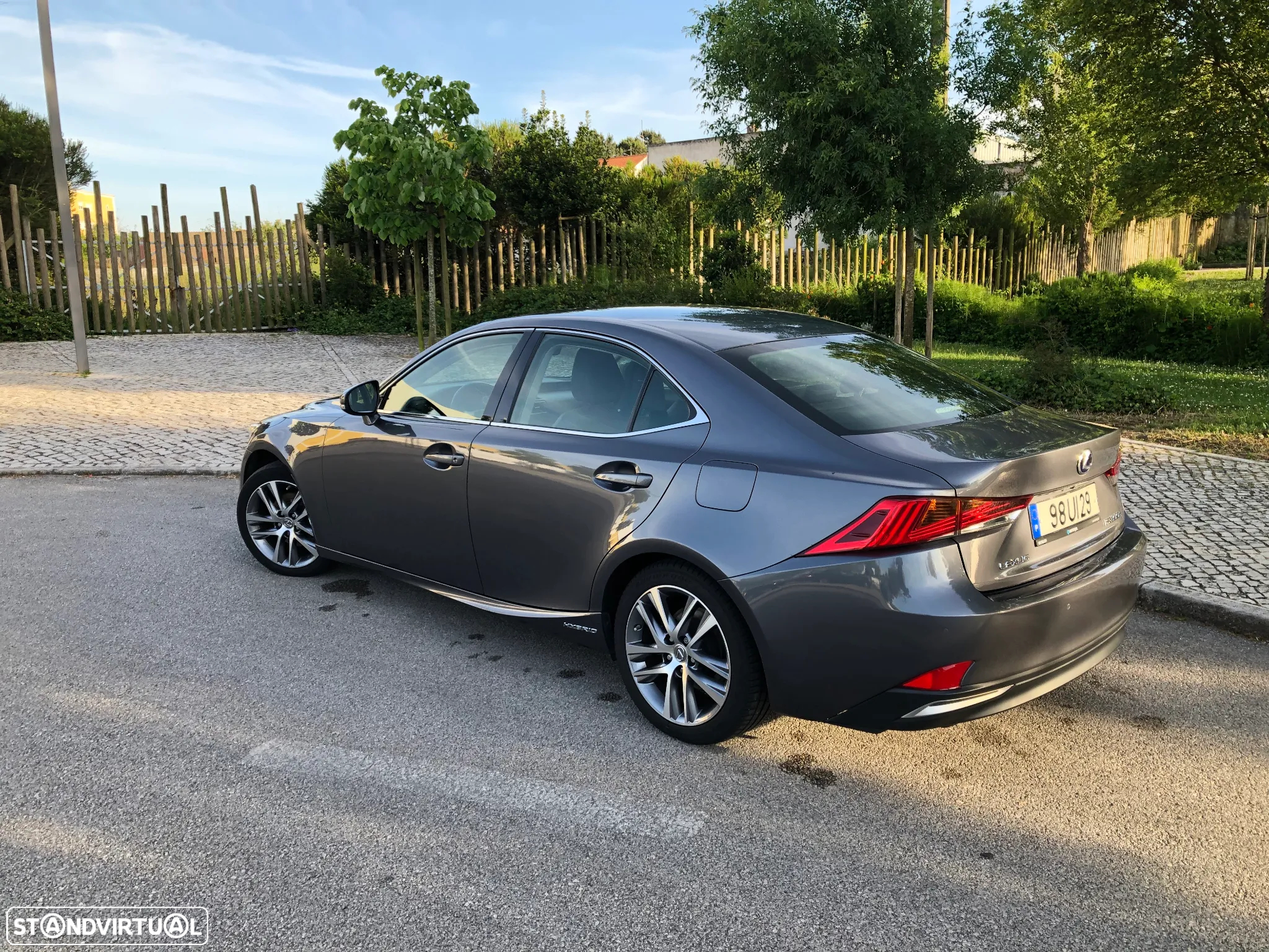 Lexus IS 300H Executive - 7