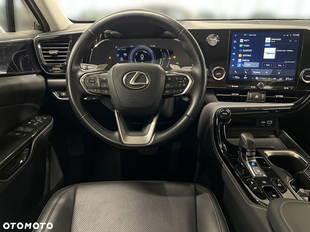 Lexus NX 350h Business AWD - 16