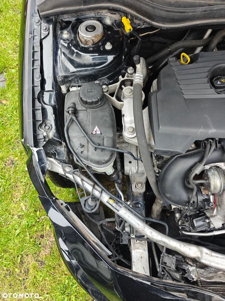 Mercedes-Benz CLA 250 7G-DCT AMG Line - 24