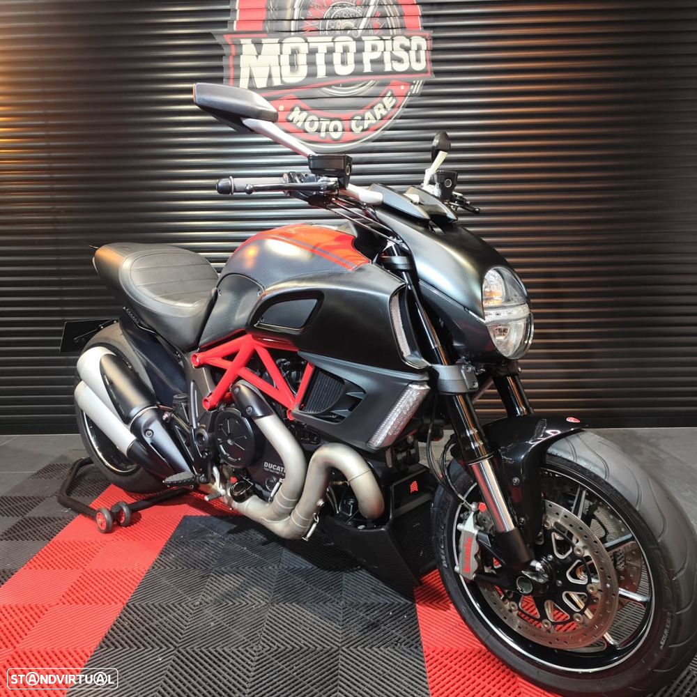 Ducati Diavel Red Carbon - 1