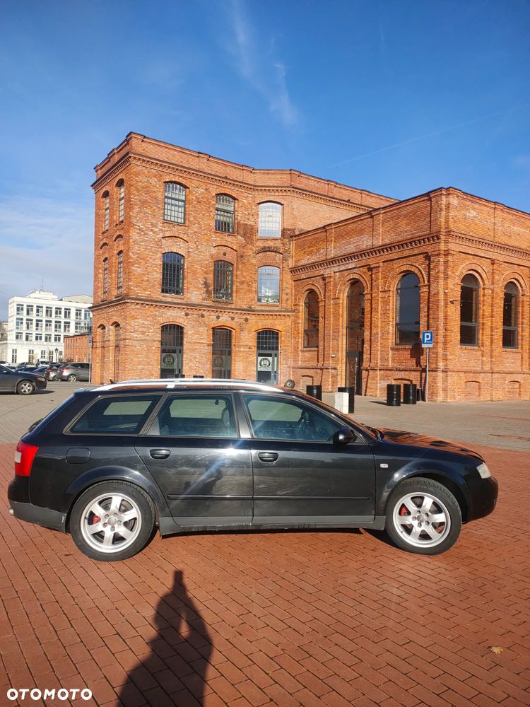Audi A4 Avant - 1
