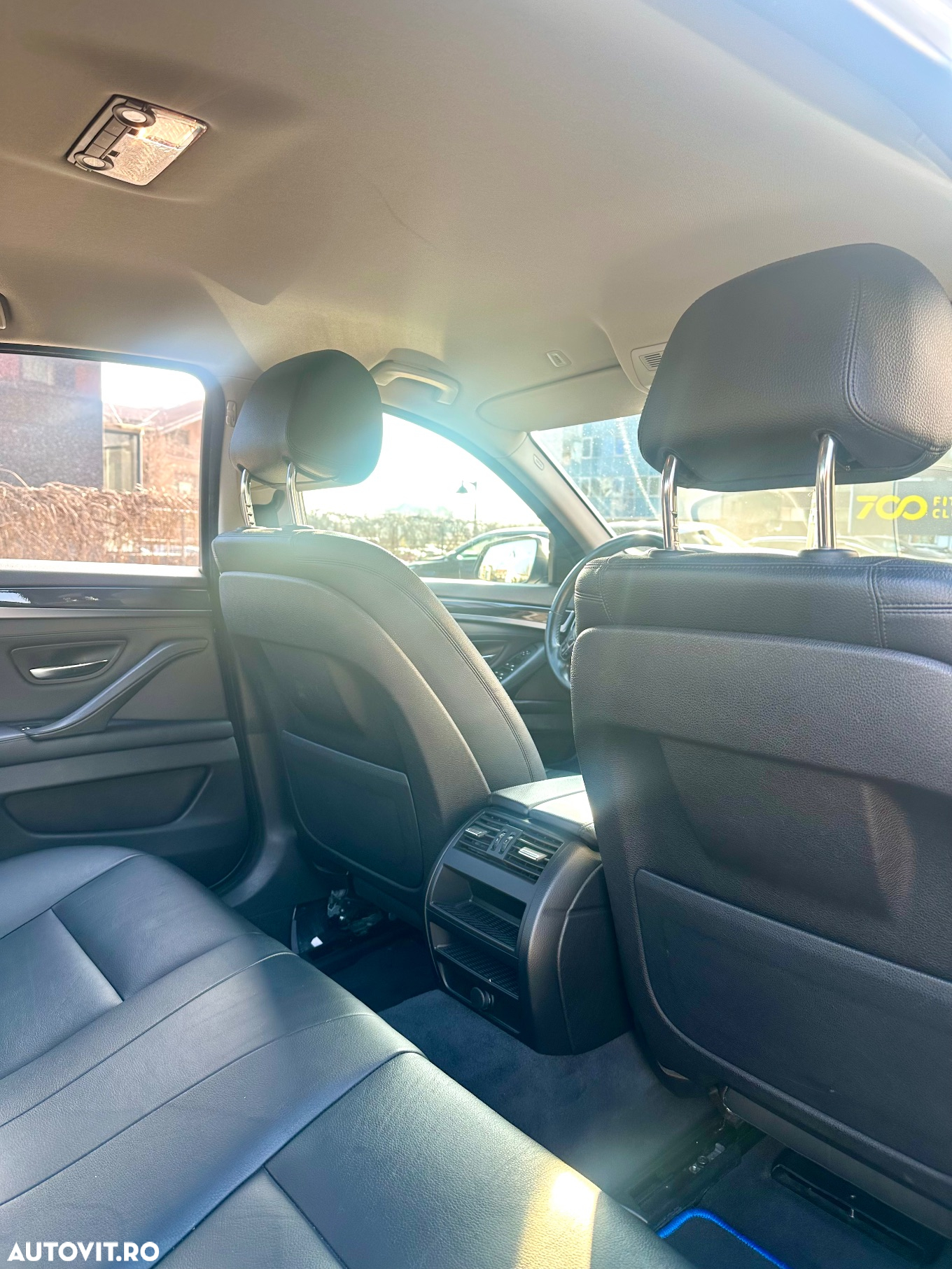BMW Seria 5 525d xDrive AT - 11