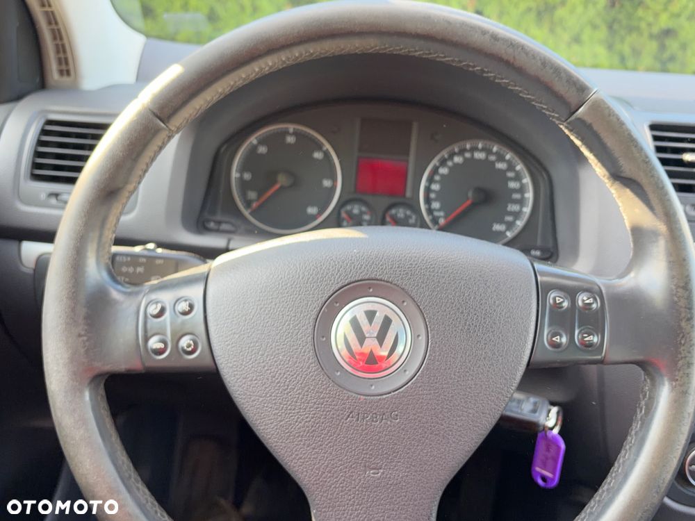 Volkswagen Golf 2.0 TDI Trendline - 9