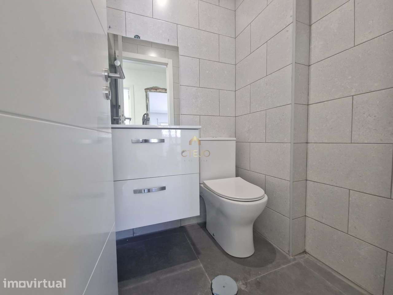 Apartamento com Vista Urbana em Sintra - Grande imagem: 5/6