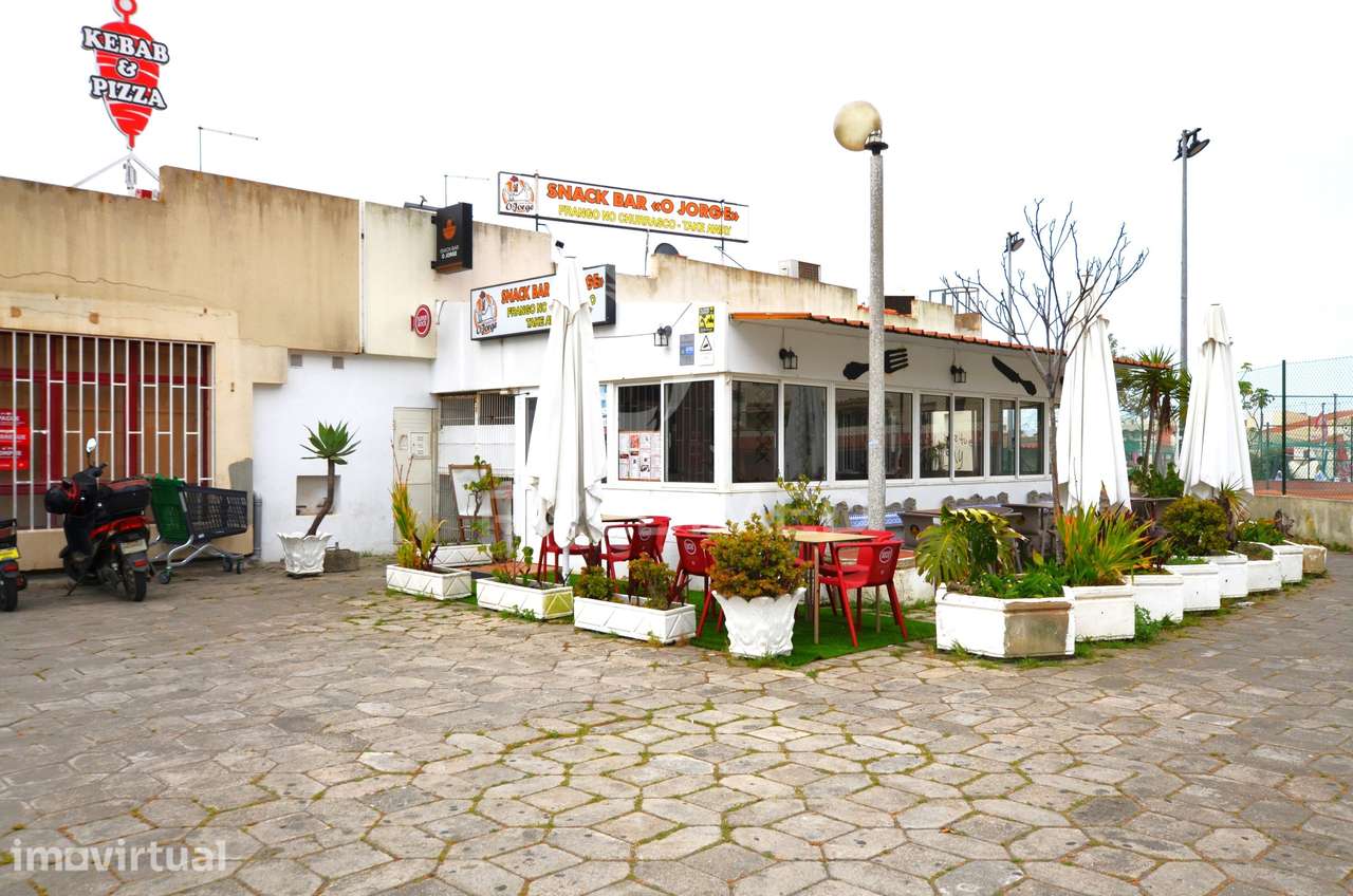 RESTAURANTE MUITO CENTRAL EM ALBUFEIRA - Grande imagem: 2/14