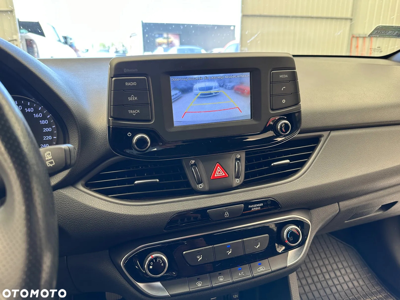 Hyundai i30 1.4 BlueDrive Go - 10