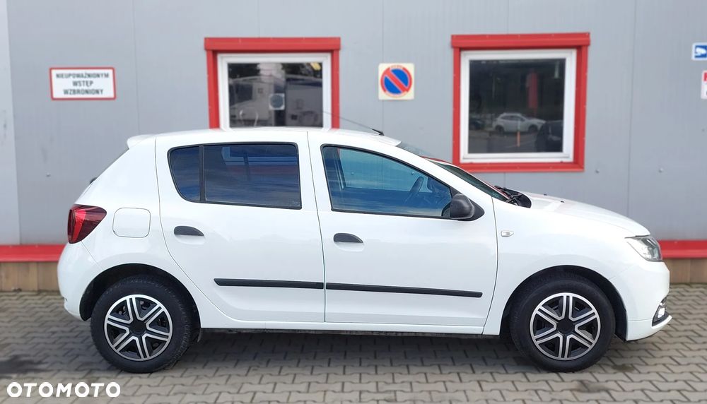 Dacia Sandero - 6