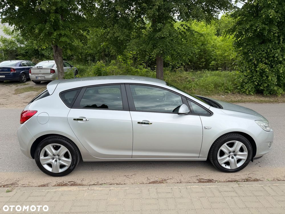 Opel Astra 1.4 Turbo - 8