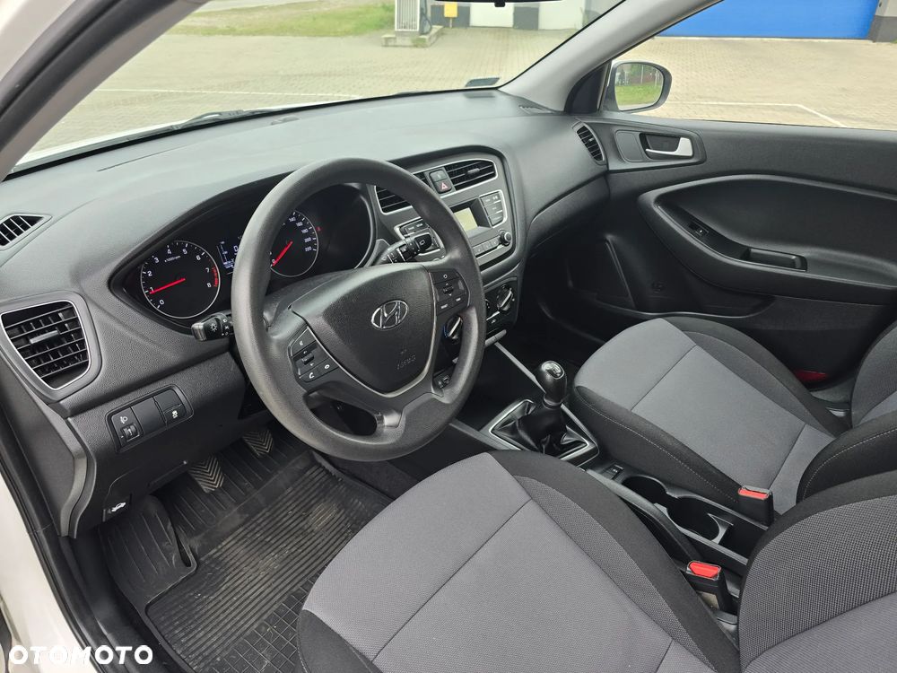 Hyundai i20 1.2 Classic + - 13