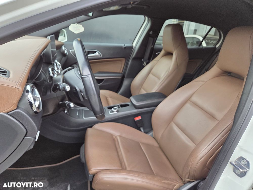 Mercedes-Benz GLA 200 d 4MATIC Aut. - 23