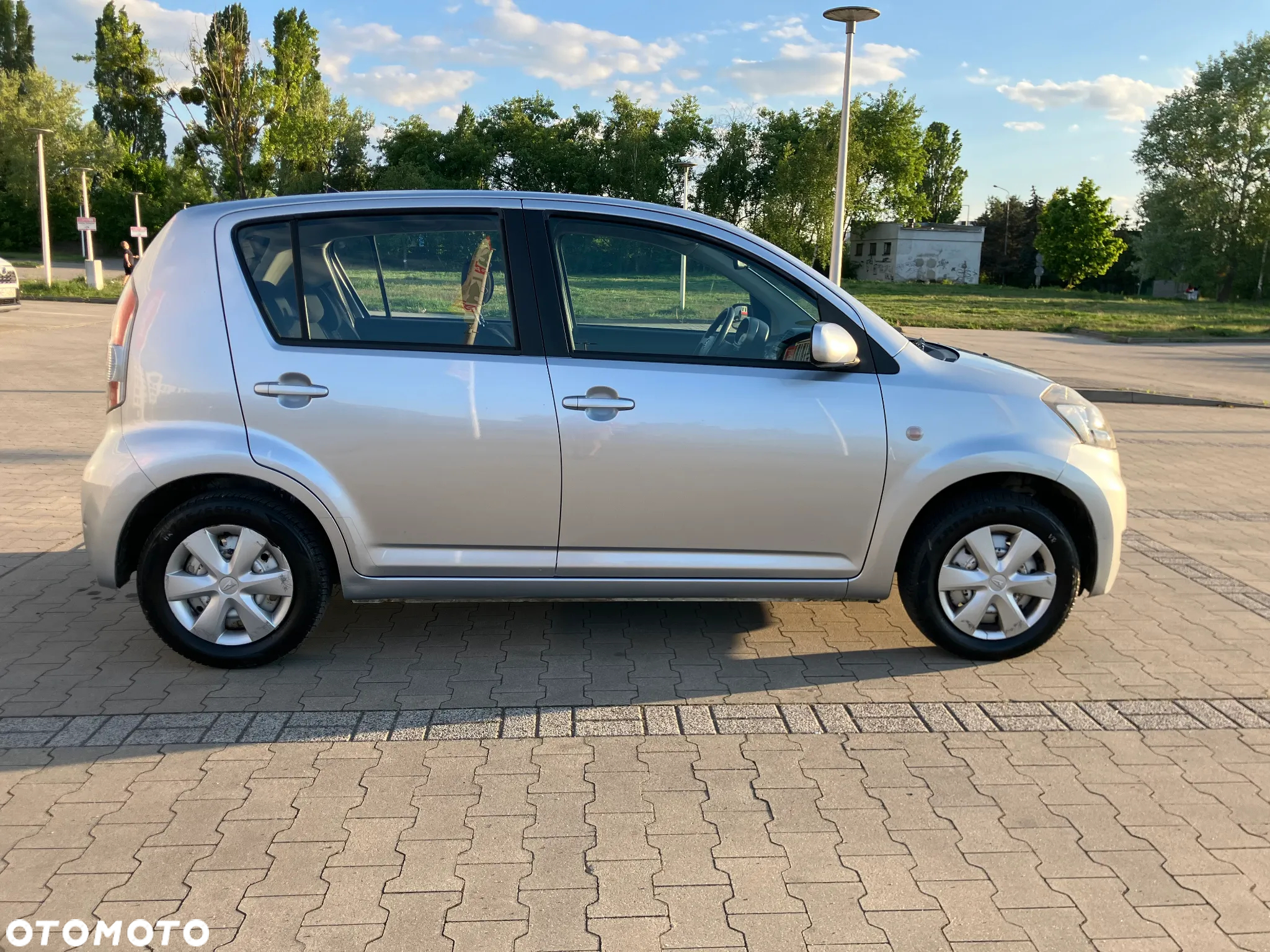 Daihatsu Sirion 1.0 CooLine - 4