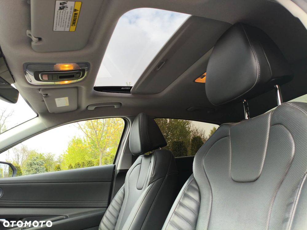 Hyundai Elantra 1.6 Premium - 12