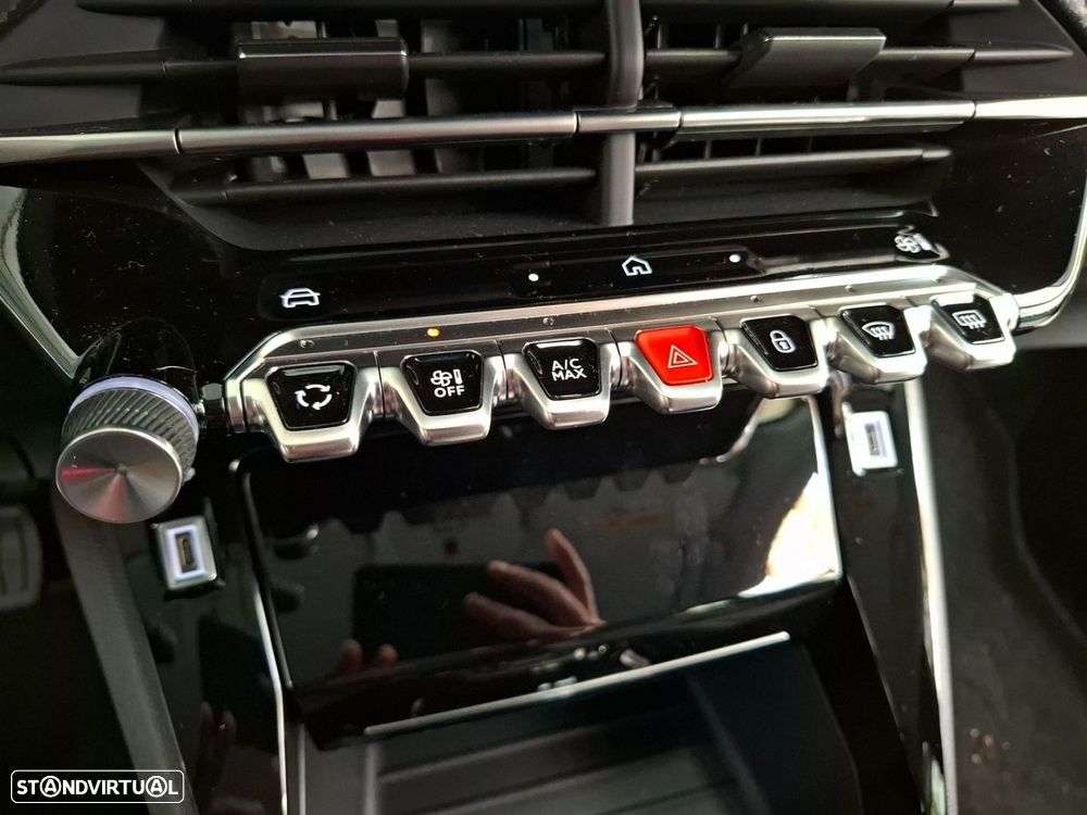 Peugeot e-208 50 kWh Allure - 19