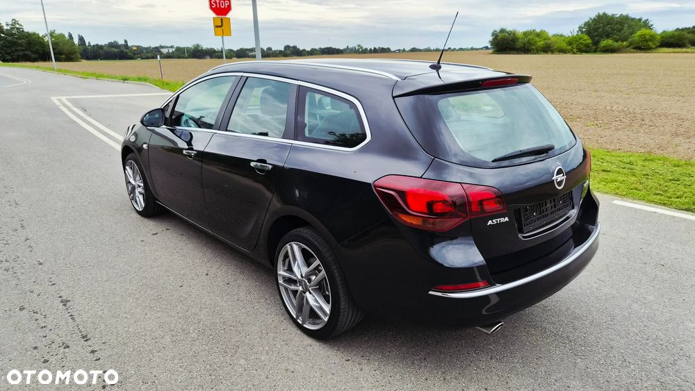 Opel Astra 1.4 T Cosmo - 3