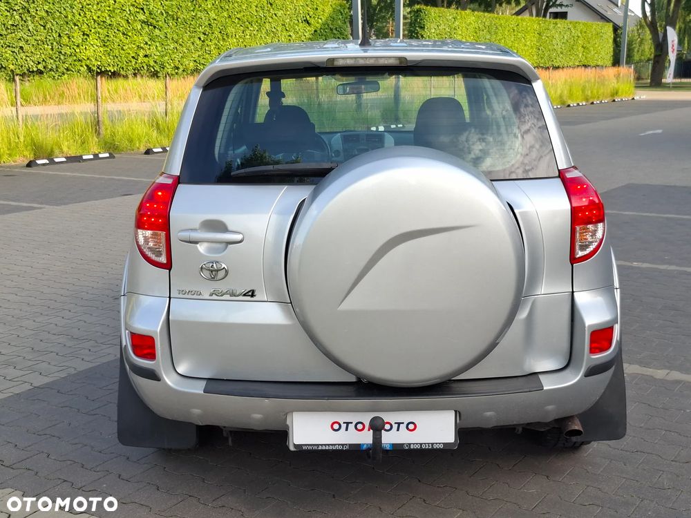 Toyota RAV4 2.2 D-4D Sol 180 - 8