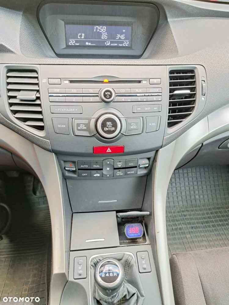 Honda Accord 2.0 Executive - 8