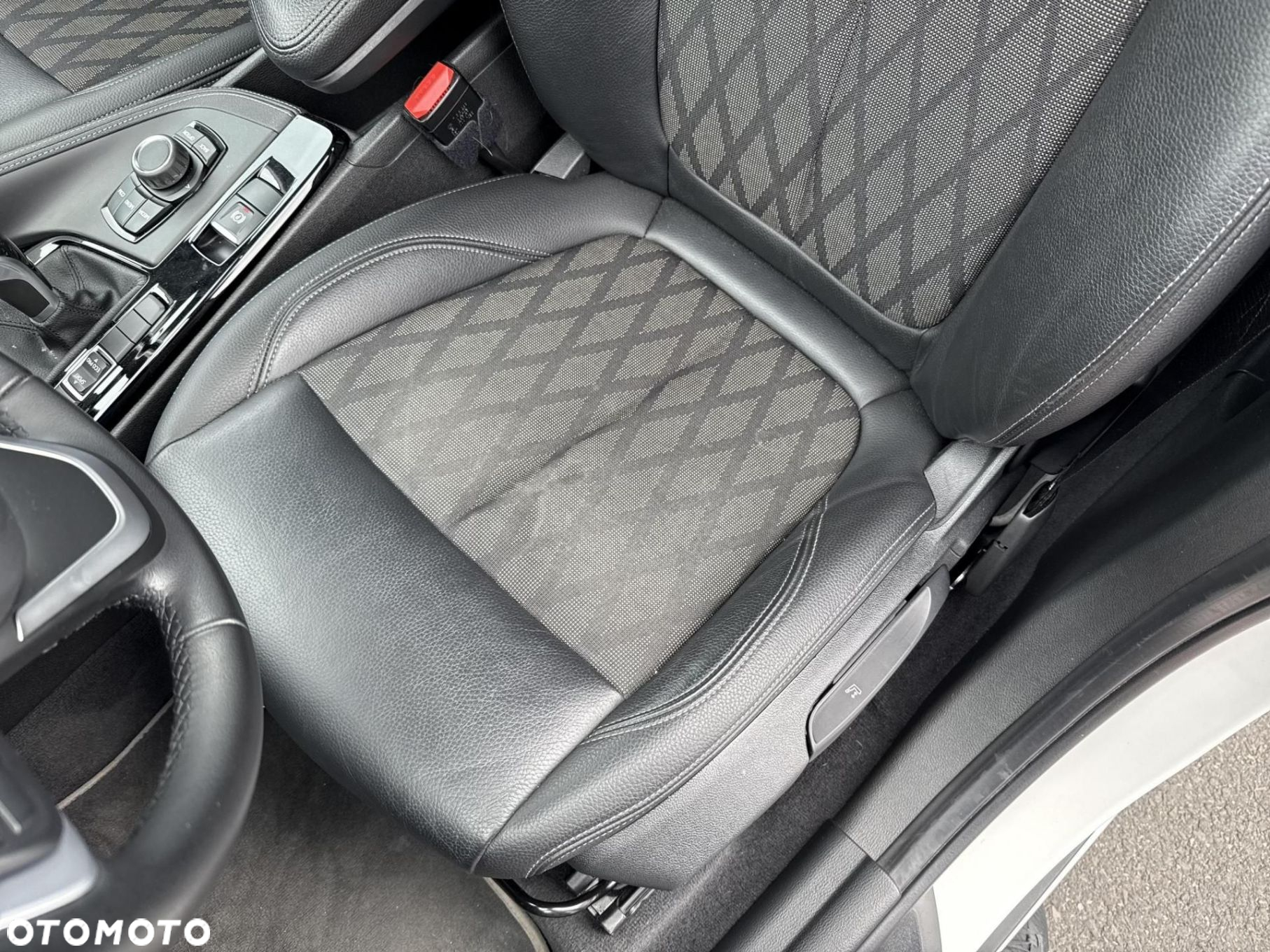BMW X1 sDrive18i xLine - 13