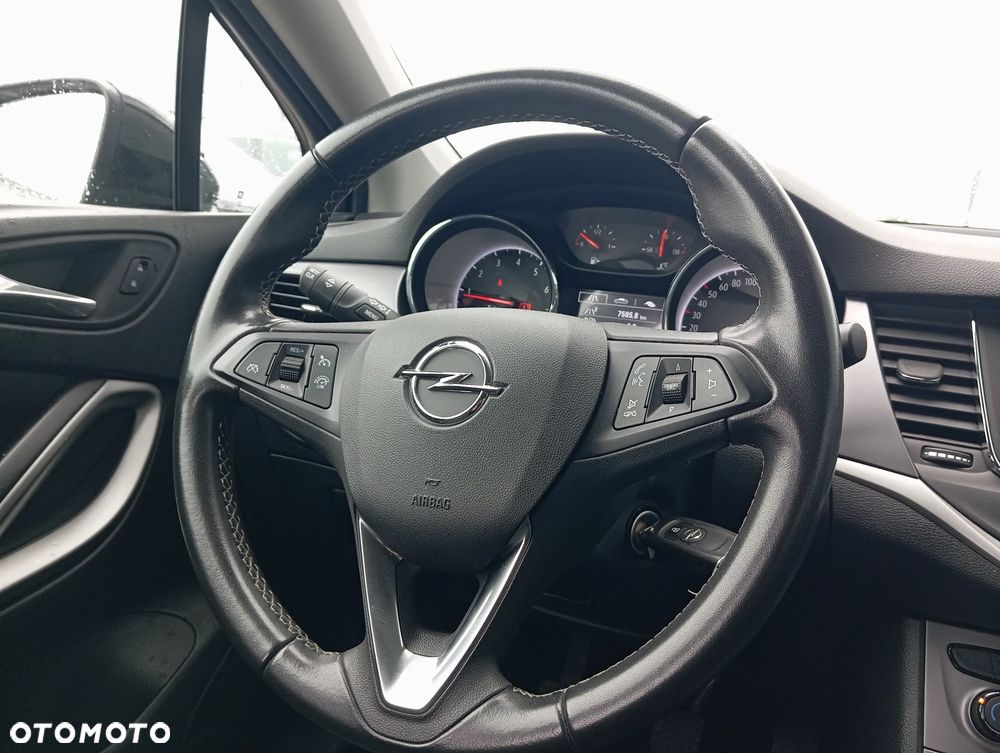 Opel Astra 1.2 Turbo Business Edition - 11