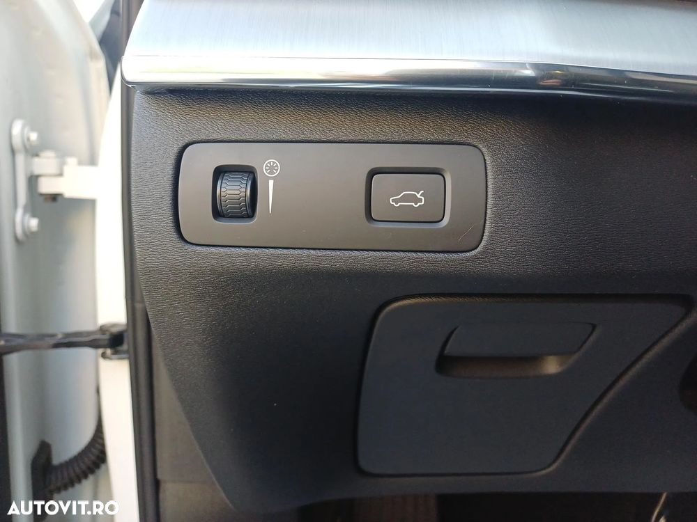 Volvo XC 90 B5 B AWD Geartronic Momentum - 11