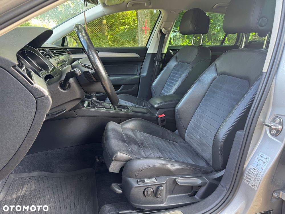 Volkswagen Passat 2.0 TDI SCR (BlueMotion Tech) 4Motion D Highline - 12