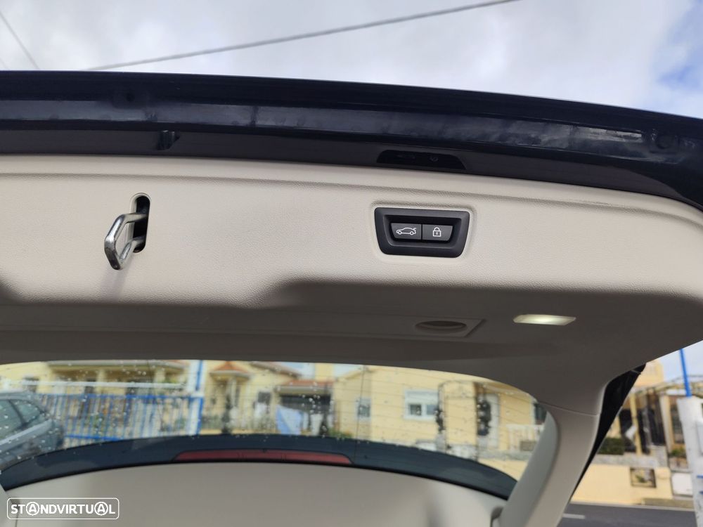 BMW 330 e Line Sport Auto - 17