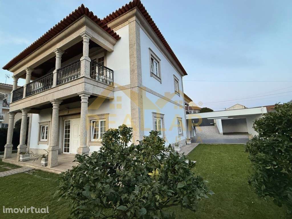 Imponente Moradia T7 em Macieira de Rates - Barcelos - Grande imagem: 4/54