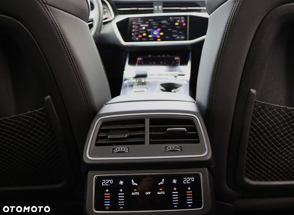 Audi A6 Avant 55 TFSI e quattro S tronic S line - 34