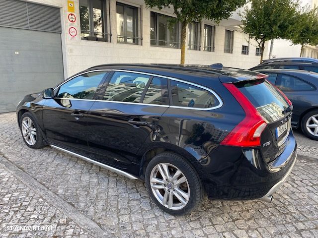 Volvo V60 2.0 D3 Momentum Start/Stop - 11
