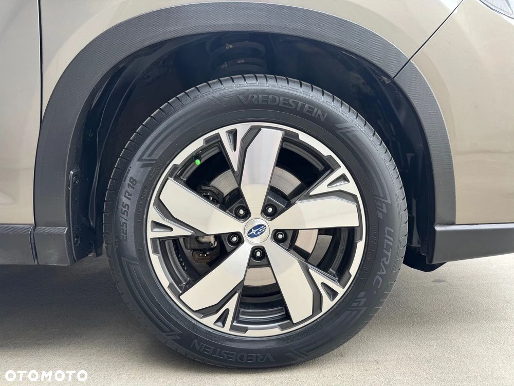 Subaru Forester 2.0i-L Platinum (EyeSight) Lineartronic - 9