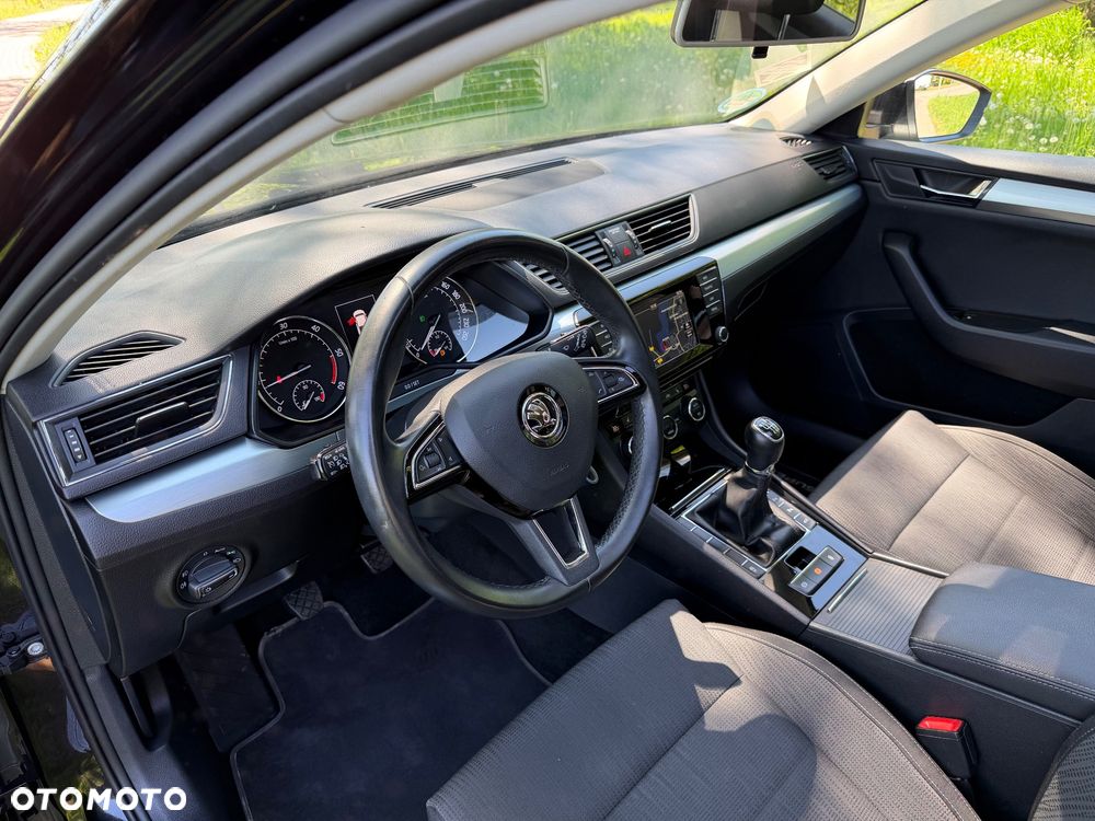 Skoda Superb 2.0 TDI Style - 14