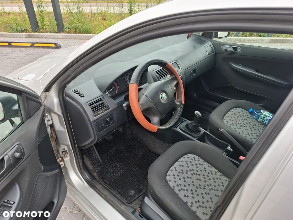 Skoda Fabia 1.4 16V Classic - 6