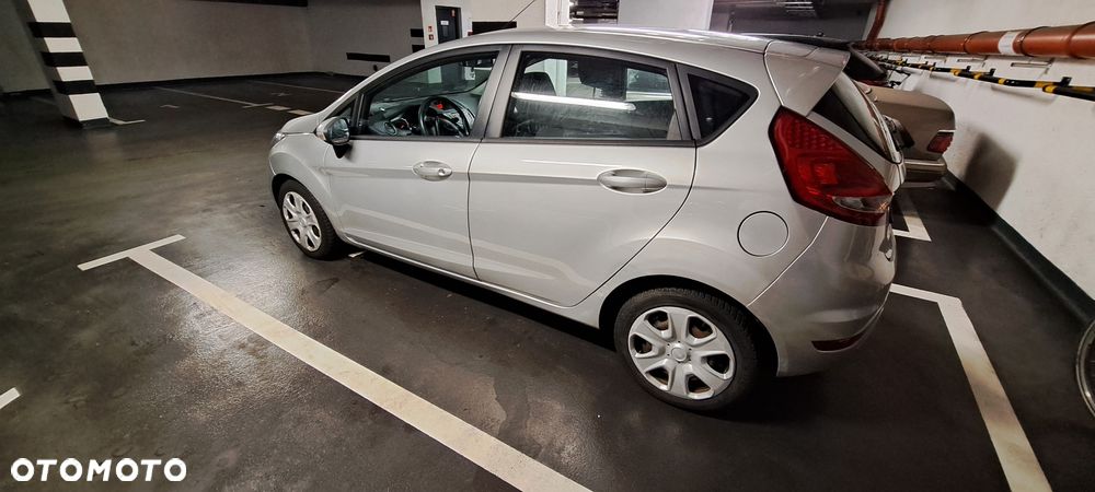 Ford Fiesta 1.25 Trend - 9