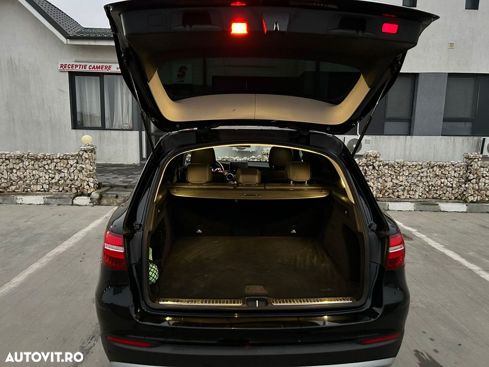 Mercedes-Benz GLC 220 d 4MATIC - 18